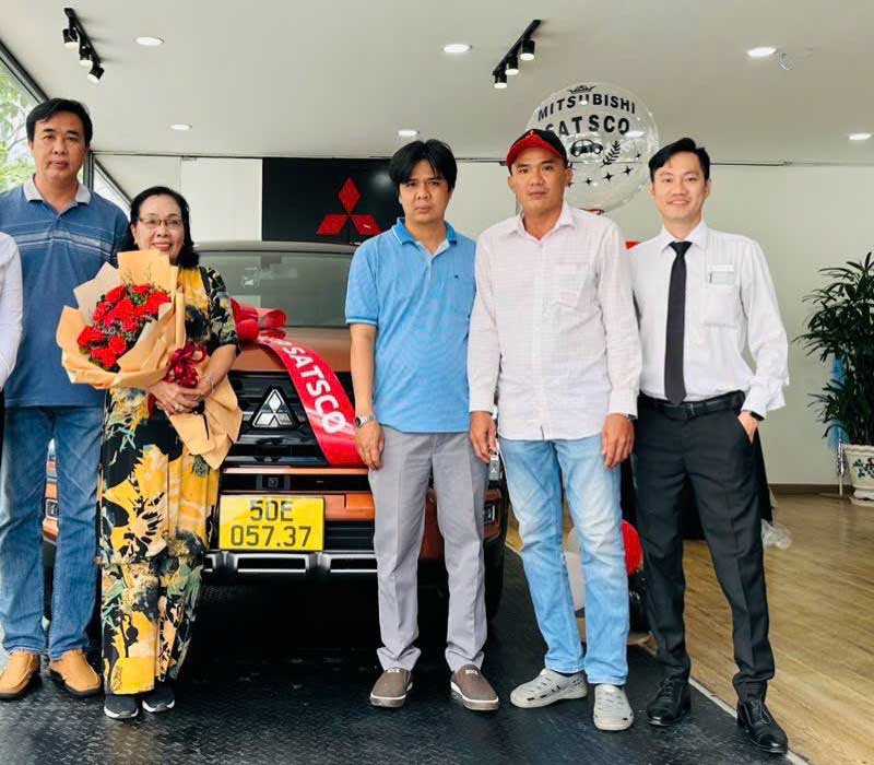 Hình ảnh hoạt động tư vấn xe tại Bình Dương