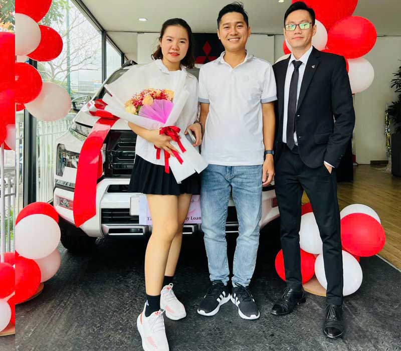 Hình ảnh hoạt động tư vấn xe tại Bình Dương